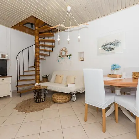 Old Stone House Holiday home Brela